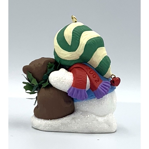 2002 Snow Buddies Hallmark Keepsake Ornament Snowman with Bear Cub #5 in Series - Picture 3 of 7